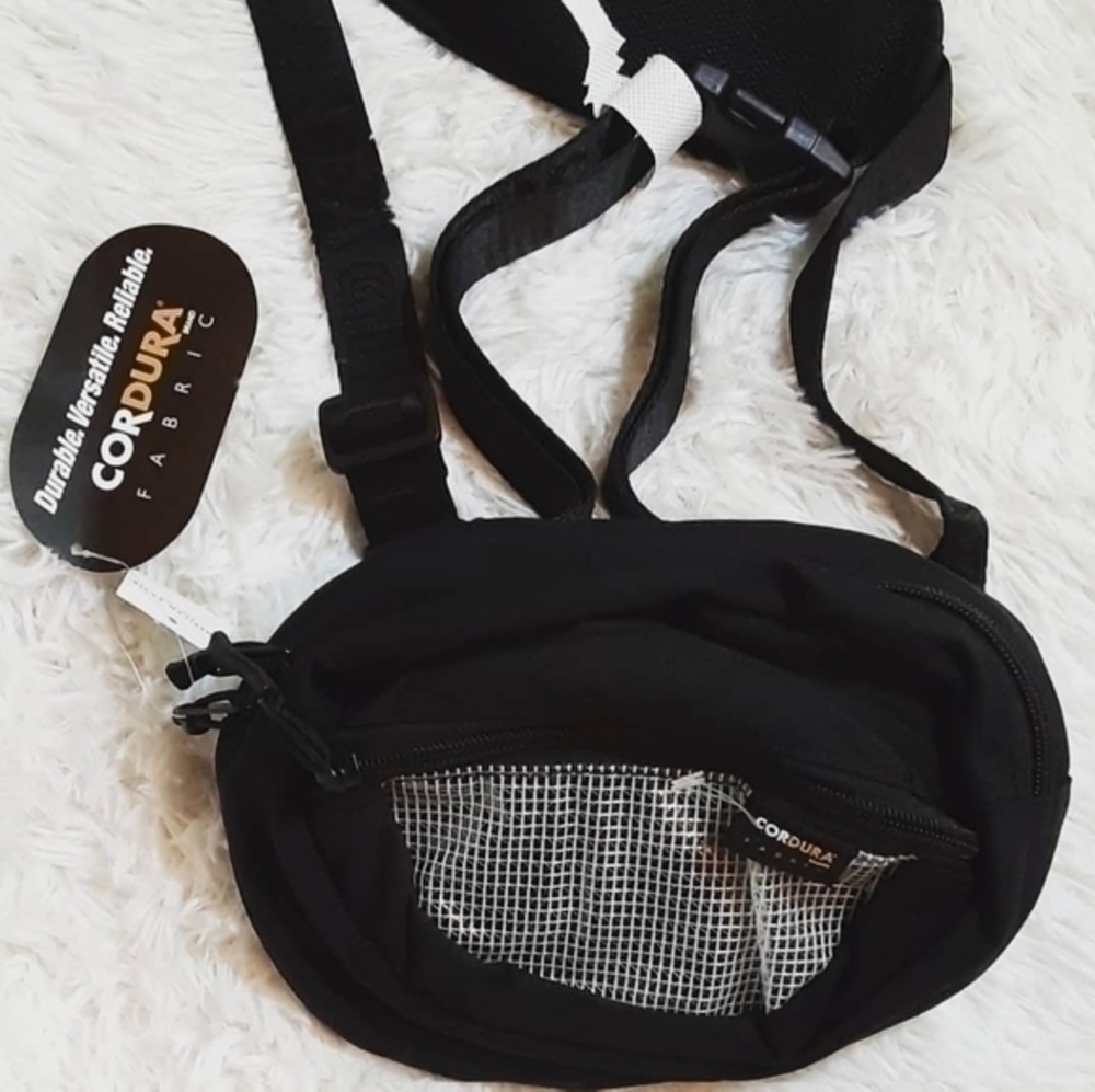 American Eagle Outfitters Waist Pack-
Cordura